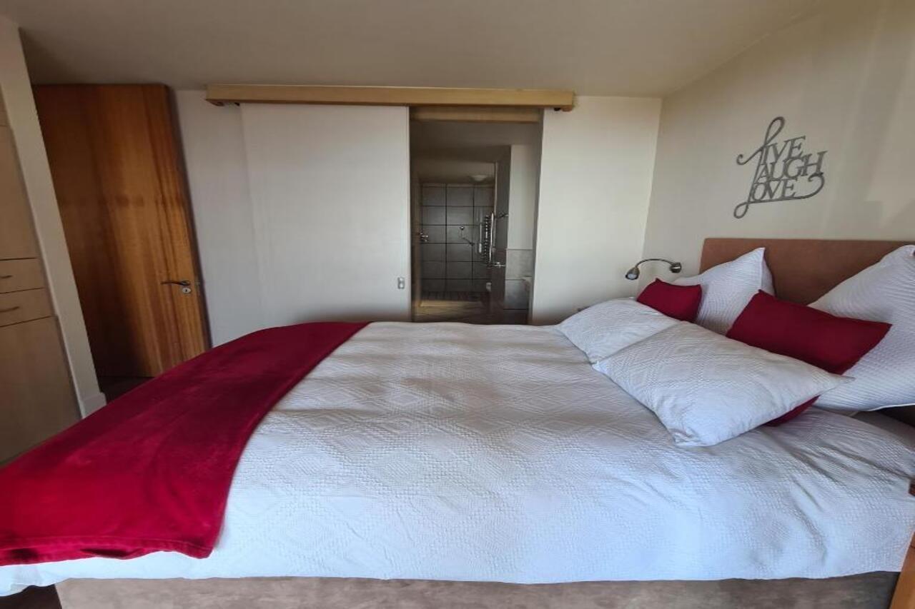 Royal Albatros Apartment Gansbaai Exterior foto