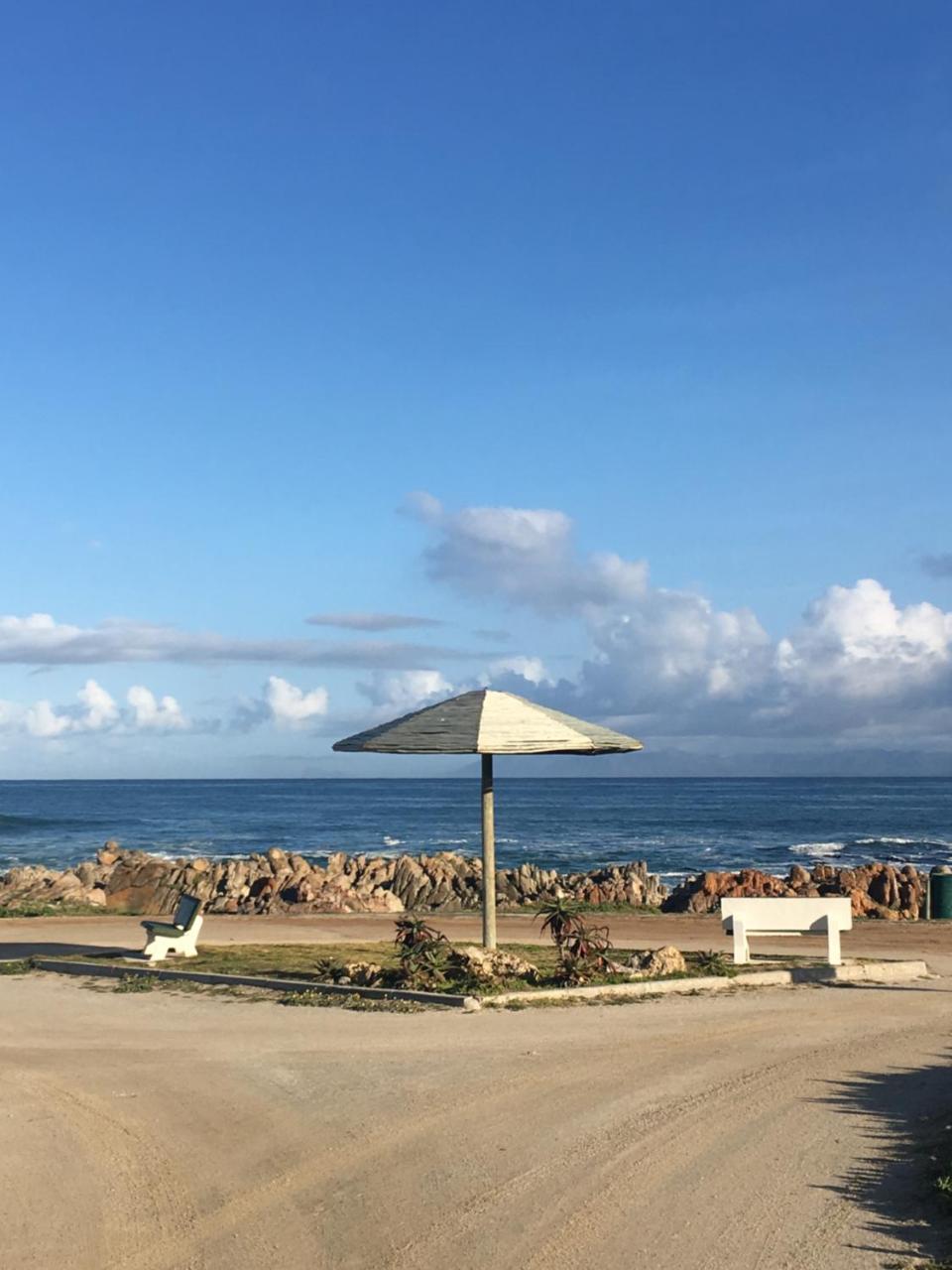 Royal Albatros Apartment Gansbaai Exterior foto